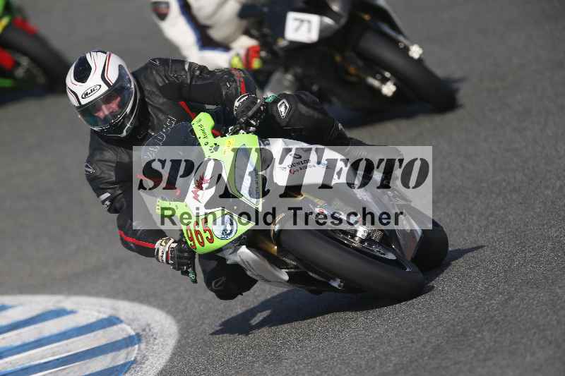 /Archiv-2024/02 29.01.-02.02.2024 Moto Center Thun Jerez/Gruppe gruen-green/965